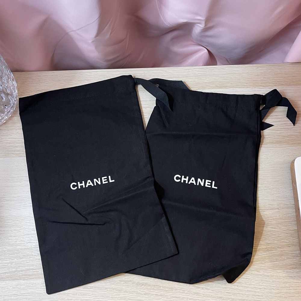 💯 Authentic Chanel shoe travel dust bag ** NEW**